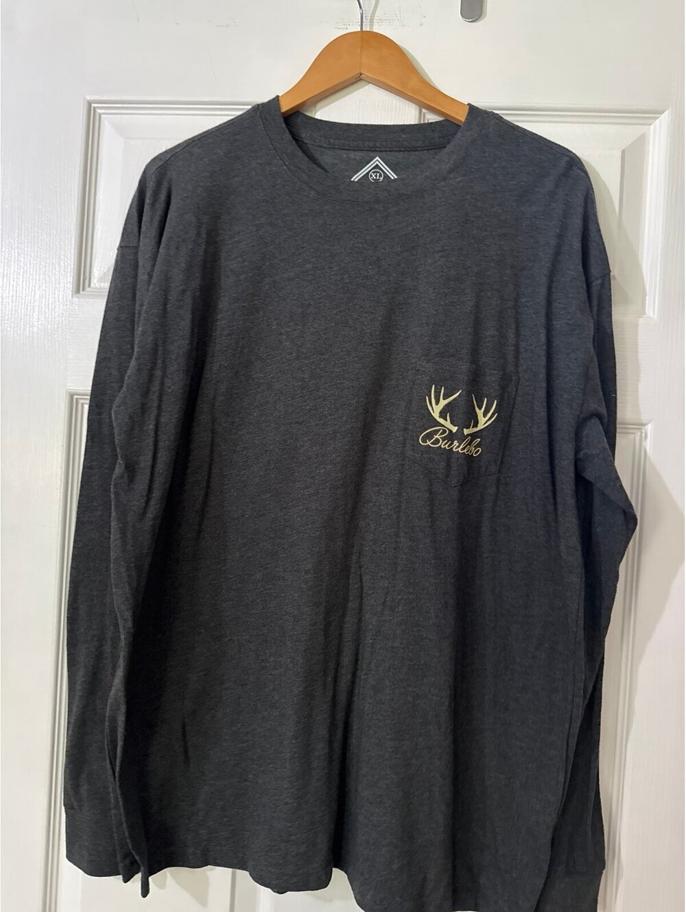 Burlebo Men’s Charcoal Long Sleeve Pocket T-Shirt Antler Horn Print XL